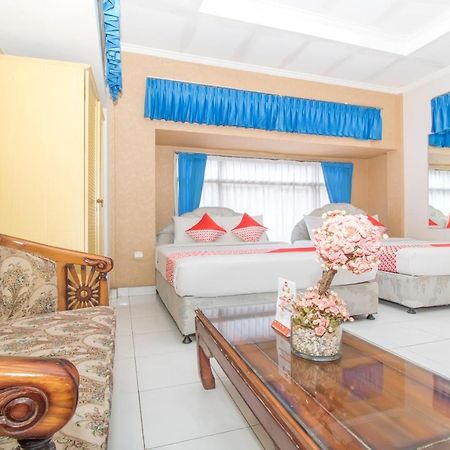 Oyo 3134 Puri Tamu Hotel Jimbaran Buitenkant foto