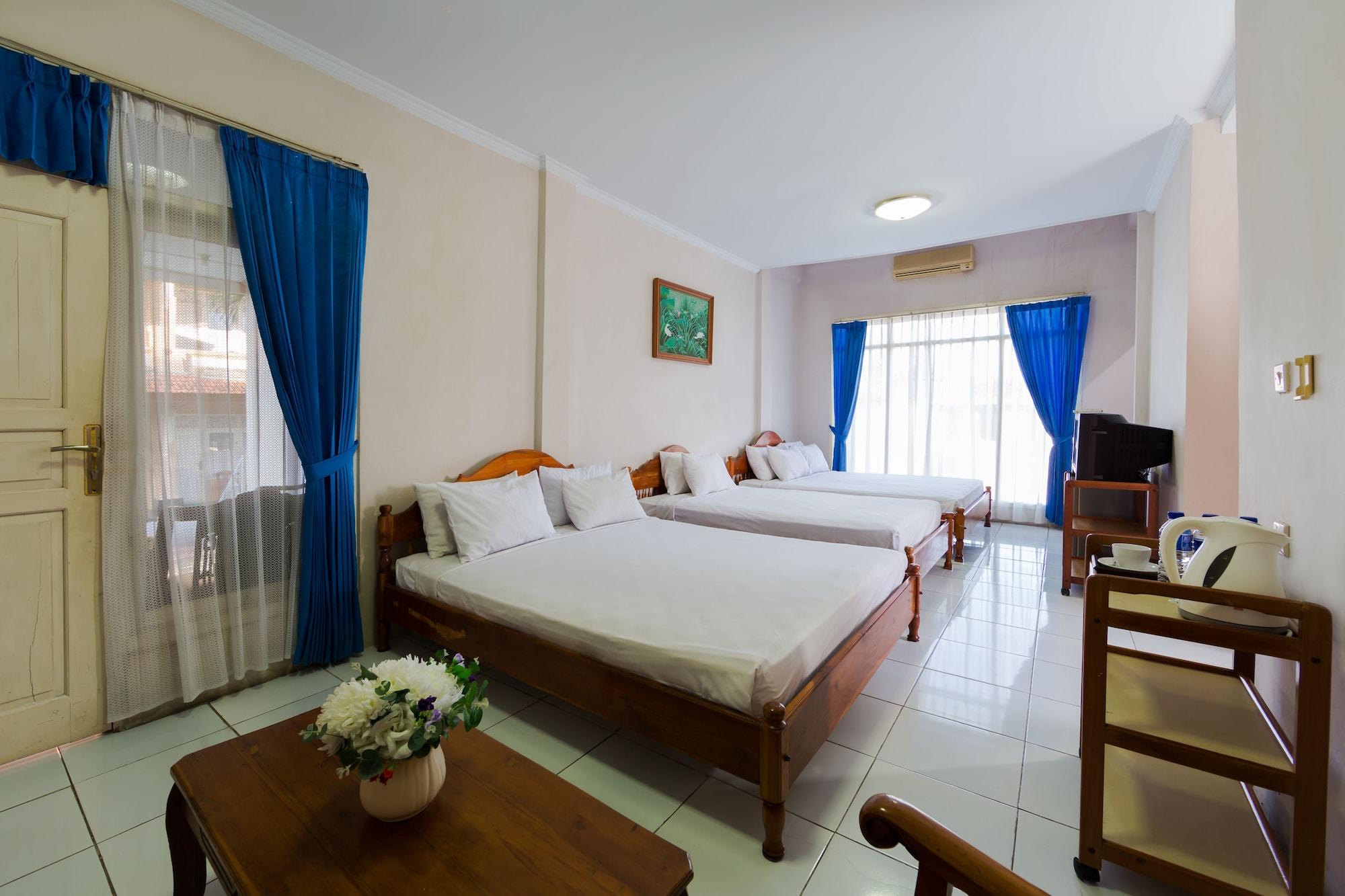 Oyo 3134 Puri Tamu Hotel Jimbaran Buitenkant foto