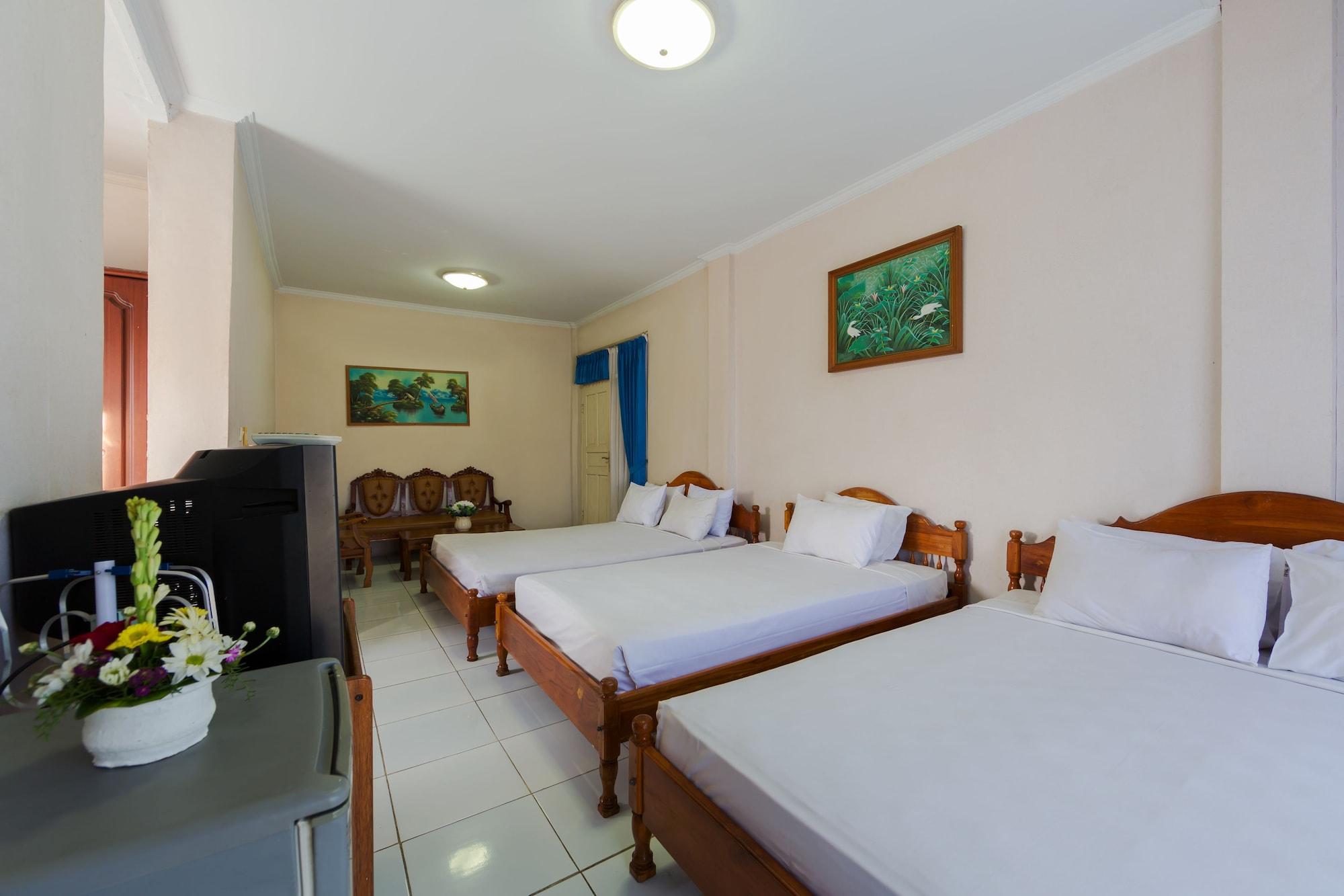 Oyo 3134 Puri Tamu Hotel Jimbaran Buitenkant foto
