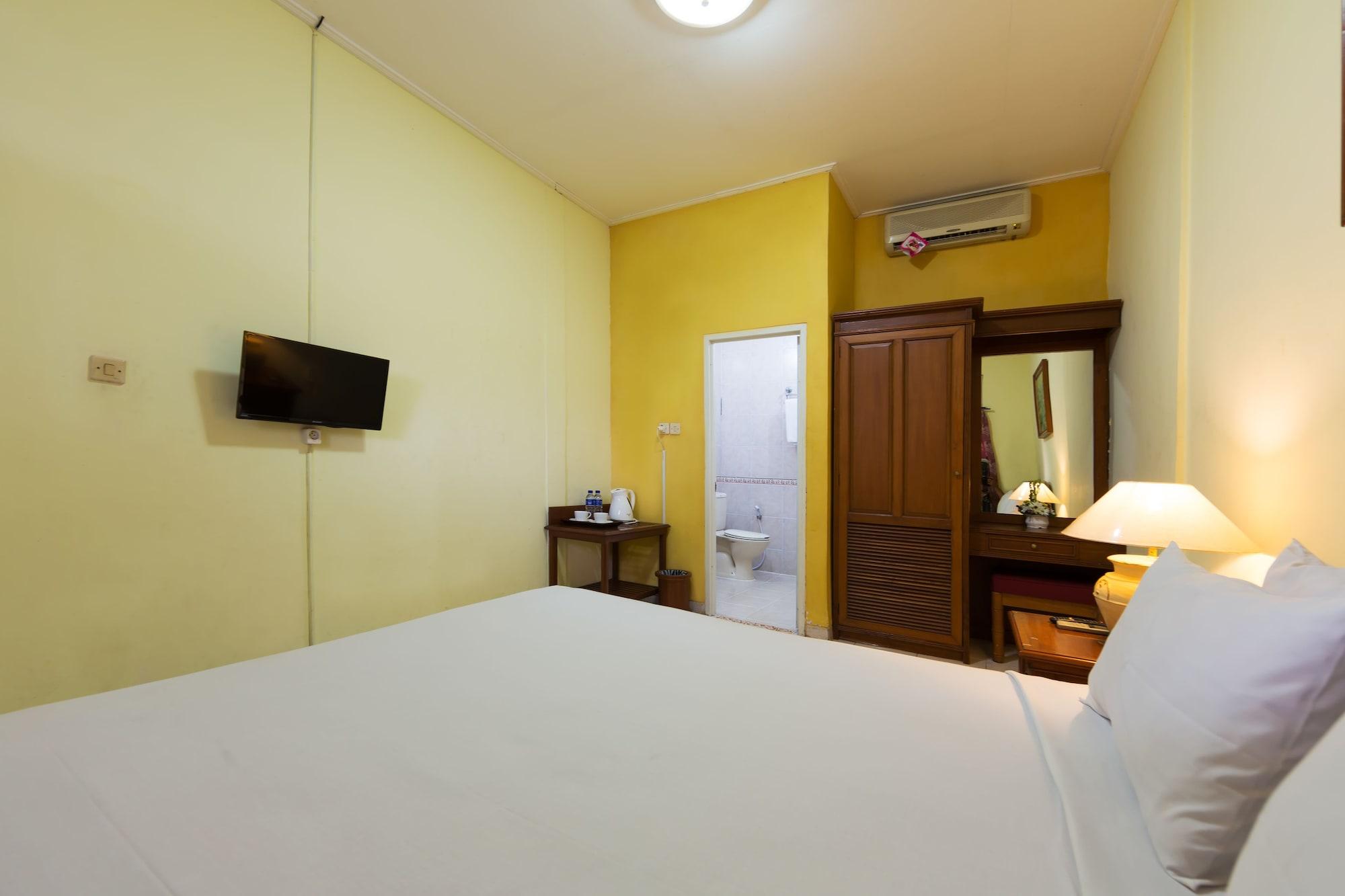 Oyo 3134 Puri Tamu Hotel Jimbaran Buitenkant foto