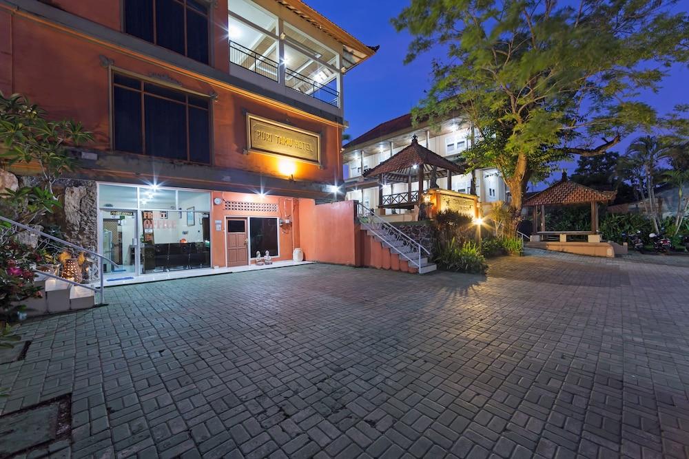 Oyo 3134 Puri Tamu Hotel Jimbaran Buitenkant foto