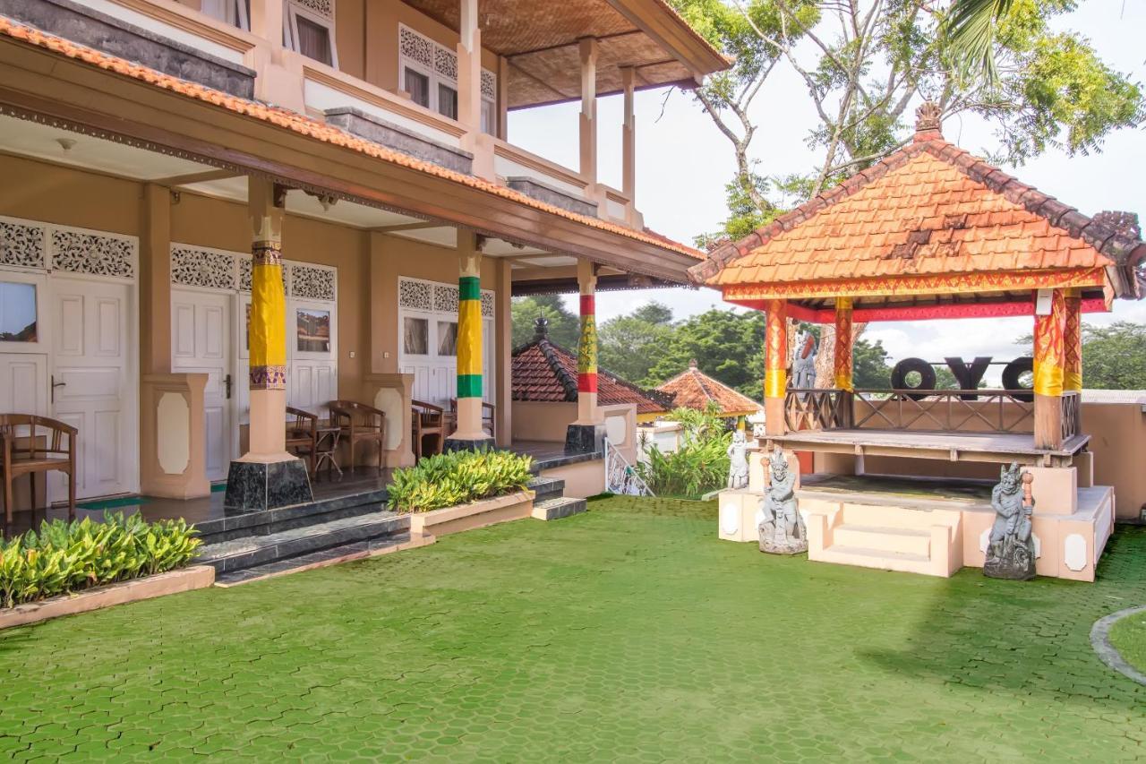 Oyo 3134 Puri Tamu Hotel Jimbaran Buitenkant foto