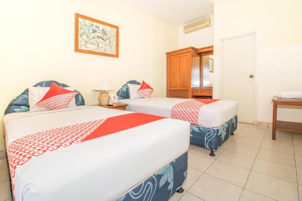 Oyo 3134 Puri Tamu Hotel Jimbaran Buitenkant foto