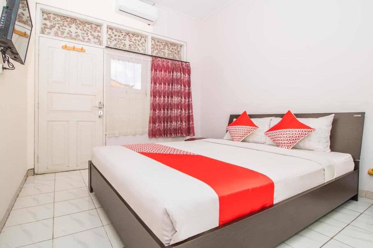 Oyo 3134 Puri Tamu Hotel Jimbaran Buitenkant foto